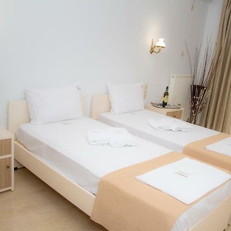 Hotel Astron มิรินา ภายนอก รูปภาพ